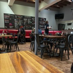 Sauce Pizza & Wine - Eating indoor