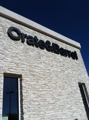 Crate & Barrel by null