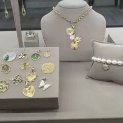 Solano Jewelers - Charms