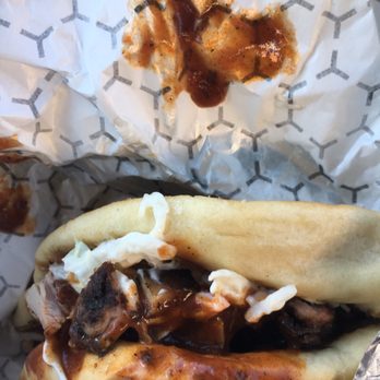 Rose's Halal Kitchen - Jerk chicken sandwich - Halal Near Me - Toronto, Ontario Rose's Halal Kitchen - Jerk chicken sandwich - Halal Near Me - Toronto, Ontario