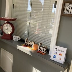 Bekahs Brew - Decor & payment options