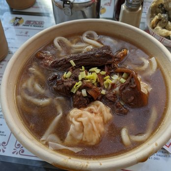 Maxi’s Noodle - Udon noodles with dumplings and beef stew - Cantonese Near Me - Flushing, New York