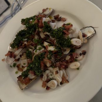 Neptune Oyster - Razor Calms - Seafood Near Me - Boston, Massachusetts