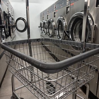 Aqua Coin Laundry - Laundromat Near Me - Hialeah, Florida Aqua Coin Laundry - Laundromat Near Me - Hialeah, Florida