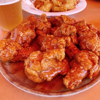 Hooters by null