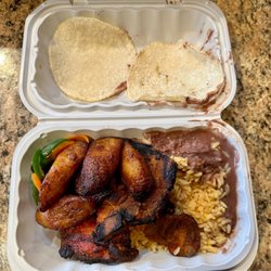 Rinconcito Latino - Pork chops with bean sauce