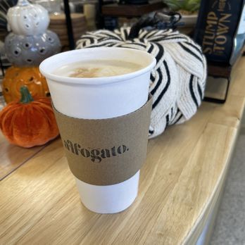 Affogato Europa Cafe - Pecan praline Caramel Macchiato Latte - Coffee & Tea Near Me - Fredericksburg, Virginia Affogato Europa Cafe - Pecan praline Caramel Macchiato Latte - Coffee & Tea Near Me - Fredericksburg, Virginia