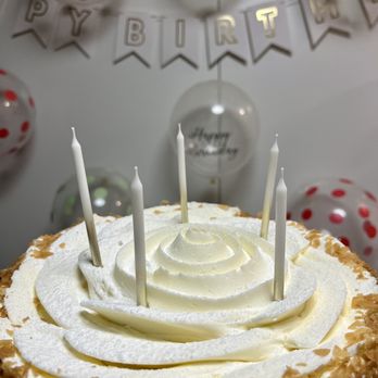 Mia's Bakery - Banana Cream Pie - Bakeries Near Me - Brooklyn, New York Mia's Bakery - Banana Cream Pie - Bakeries Near Me - Brooklyn, New York