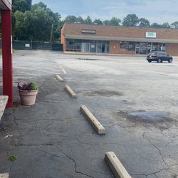 Wing Depot - Parking lot