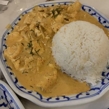 Kin Dee - Panang Curry with chicken - Thai Near Me - Houston, Texas