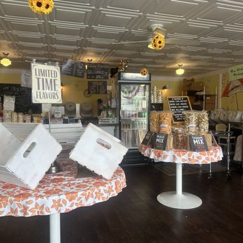 Island Popper Gourmet Popcorn - Popcorn Shops Near Me - Honolulu, Hawaii Island Popper Gourmet Popcorn - Popcorn Shops Near Me - Honolulu, Hawaii