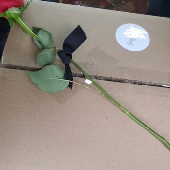 VegBox - Valentine's Day Dinner box. She also gave a rose. How sweet is that:) 02/14/21 - Vegan Near Me - Brooklyn Park, Maryland VegBox - Valentine's Day Dinner box. She also gave a rose. How sweet is that:) 02/14/21 - Vegan Near Me - Brooklyn Park, Maryland