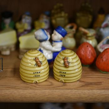 Legacy Antique Mall - A lot of cool styles of salt+pepper shakers - Antiques Near Me - Murrells Inlet, South Carolina Legacy Antique Mall - A lot of cool styles of salt+pepper shakers - Antiques Near Me - Murrells Inlet, South Carolina