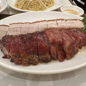 甘牌燒鵝 - Roast Combo with BBQ Pork Belly and Crispy Roast Pork - Cantonese Near Me - Hong Kong, HK