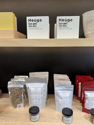 PARU - Retail Store by null