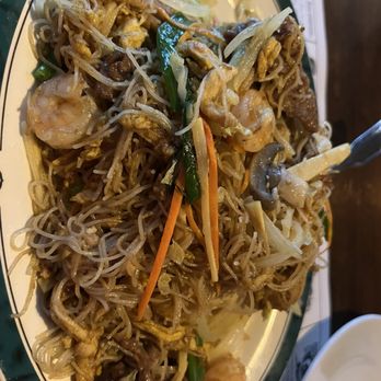 China Master - Singapore noodle - Dim Sum Near Me - Mount Pleasant, Michigan China Master - Singapore noodle - Dim Sum Near Me - Mount Pleasant, Michigan