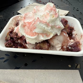 Clumpies Ice Cream Co - Summer Berry Sundae with strawberry sauce and it's served on a sponge cake. - Ice Cream & Frozen Yogurt Near Me - Chattanooga, Tennessee Clumpies Ice Cream Co - Summer Berry Sundae with strawberry sauce and it's served on a sponge cake. - Ice Cream & Frozen Yogurt Near Me - Chattanooga, Tennessee
