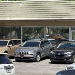 Brookside Laundromat - Exterior