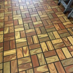 McDonald's - Dirty floors
