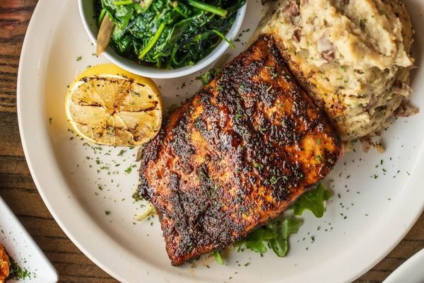 Nouveau Bar & Grill by null