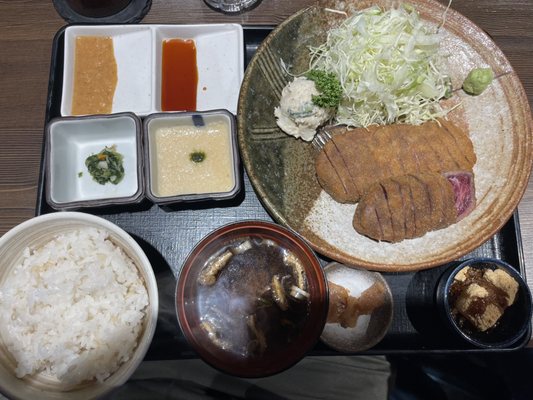 Gyukatsu Motomura Nishi Shinjuku by null