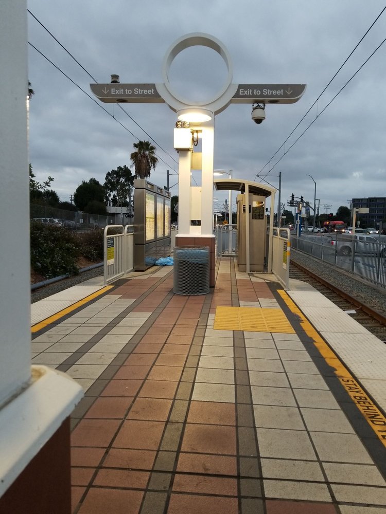 WARDLOW BLUE LINE STATION 17 Reviews 3420 N Pacific Pl, Long Beach