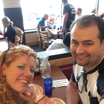 Sam's No 3 - Waiting for our food at Sam's Diner in Downtown Denver! - Breakfast & Brunch Near Me - Denver, Colorado Sam's No 3 - Waiting for our food at Sam's Diner in Downtown Denver! - Breakfast & Brunch Near Me - Denver, Colorado