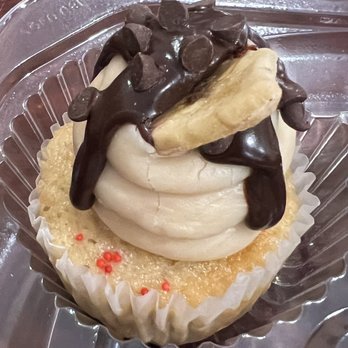 Dangling Carrot Confections - Banana - Bakeries Near Me - Santa Clarita, California