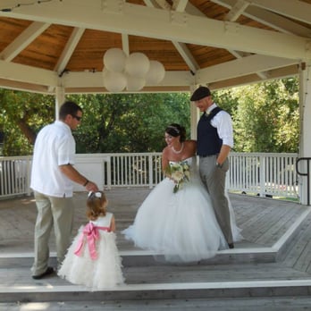 Finnish American Home Association - Flower girl - Venues & Event Spaces Near Me - Sonoma, California