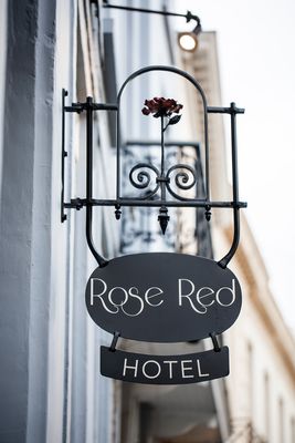 Cafe Rose Red by null
