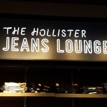 Hollister Outlet - Who doesn't like a jeans lounge? - Women's Clothing Near Me - Tulalip, Washington Hollister Outlet - Who doesn't like a jeans lounge? - Women's Clothing Near Me - Tulalip, Washington