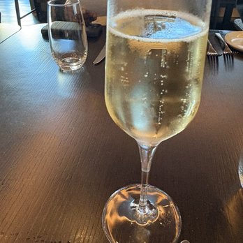 The 7th Street Standard - Sparkling wine - Cocktail Bars Near Me - Sacramento, California The 7th Street Standard - Sparkling wine - Cocktail Bars Near Me - Sacramento, California