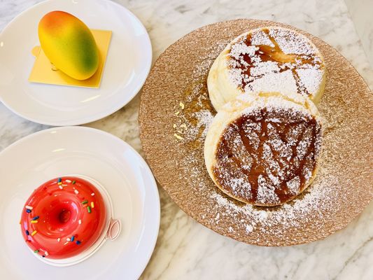 Champagne Poetry Patisserie by null