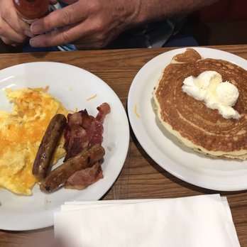 Denny's - American Near Me - Barstow, California Denny's - American Near Me - Barstow, California
