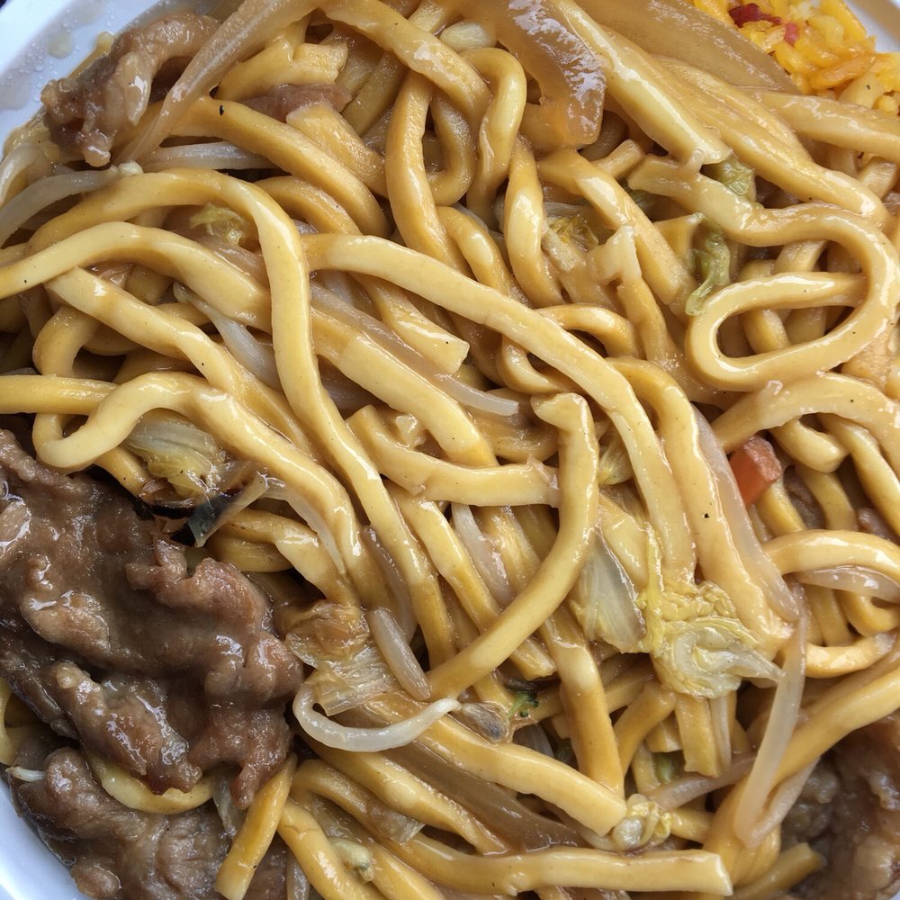 Beef lo mein over fried rice - lunch special. 50 cents more gets you soup or egg roll Beef lo mein over fried rice - lunch special. 50 cents more gets you soup or egg roll