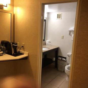 Holiday Inn Concord Downtown - Hotels Near Me - Concord, New Hampshire