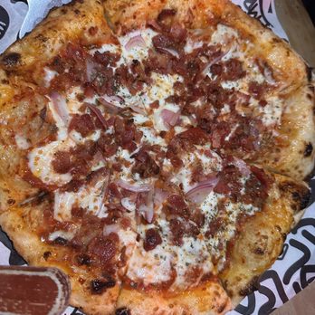 Doughboy Johnnys - Cheese Pizza - Classic with Onions, Bacon, Pesto Oil on Crust, well done - Pizza Near Me - Linden, New Jersey