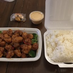 General Tso's Chicken with White Rice