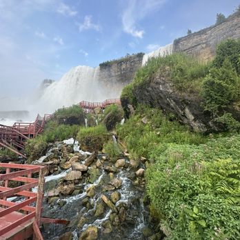 Cave of the Winds - Entrance deck - Landmarks & Historical Buildings Near Me - Niagara Falls, New York