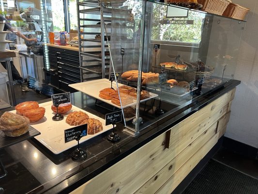 Evergreen Bread & Cocktail Lounge by null