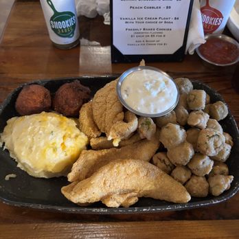 Snookies Craft Kitchen - Fried Fish, Mashed Potatoes, Tartar Sauce, Hushpuppies, and Fried Okra - Breakfast & Brunch Near Me - Scotland, Texas