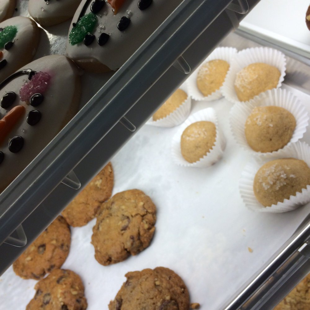 Sweet Surrender Bakery - Bakeries Near Me - Bakersfield, California Sweet Surrender Bakery - Bakeries Near Me - Bakersfield, California