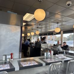 Waffle House - Beach Blvd - Inside