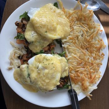 Strawberry Hill Diner - Popeye's Benedict - Diners Near Me - Tonopah, Nevada Strawberry Hill Diner - Popeye's Benedict - Diners Near Me - Tonopah, Nevada