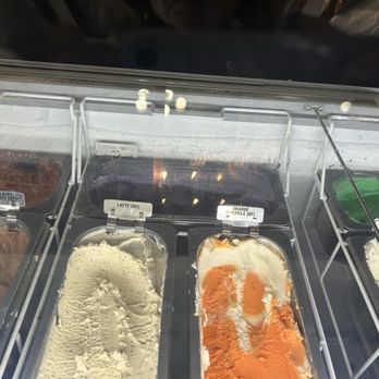 Forever Sweet Creamery - Lots of crazy ice cream flavors created by the owner! - Ice Cream & Frozen Yogurt Near Me - Paducah, Kentucky Forever Sweet Creamery - Lots of crazy ice cream flavors created by the owner! - Ice Cream & Frozen Yogurt Near Me - Paducah, Kentucky