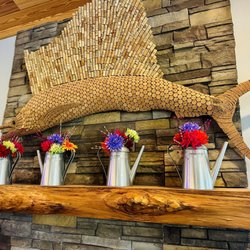 Island Grove Wine Company Tasting House - Interior