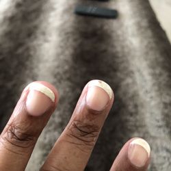Foxy Nails and Spa