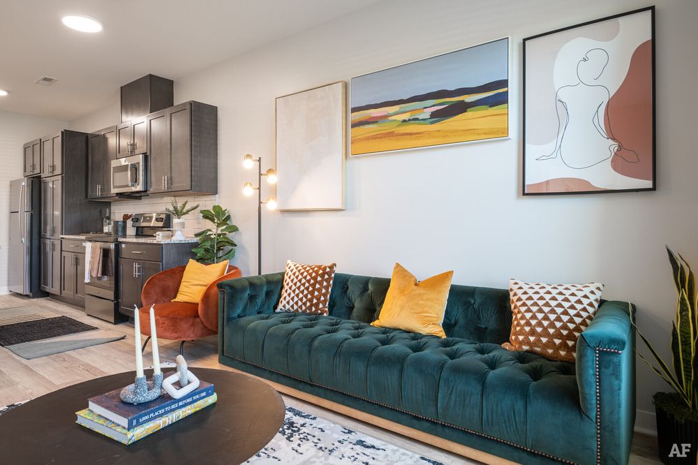 BOLD ON BLVD Updated September 2024 1100 Saint Peters Centre Blvd