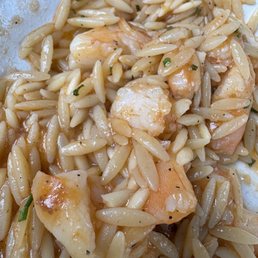 Shrimp Yiouvetsi. (But they came whole)