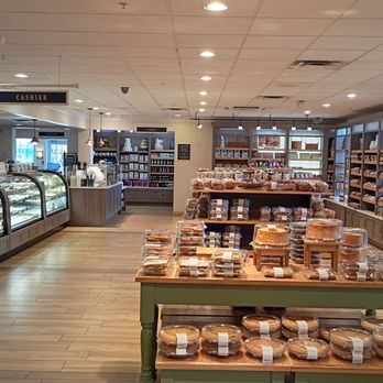 Der Dutchman - Bakeries Near Me - Sarasota, Florida Der Dutchman - Bakeries Near Me - Sarasota, Florida